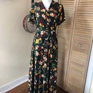 Maxi short sleeve floral dress